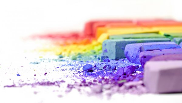 Цветные мелки фон