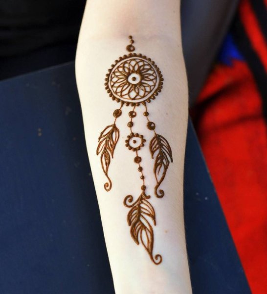 Мехенди на руке Ловец снов