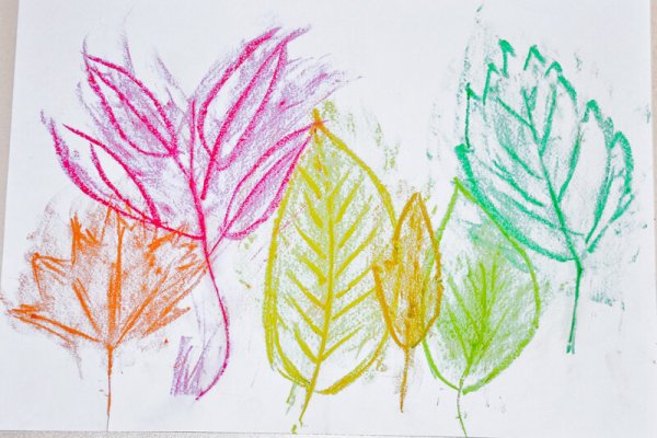 Восковые мелки и акварель