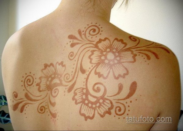 Коричневая хна на теле