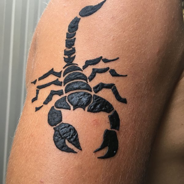 Мехенди Скорпион