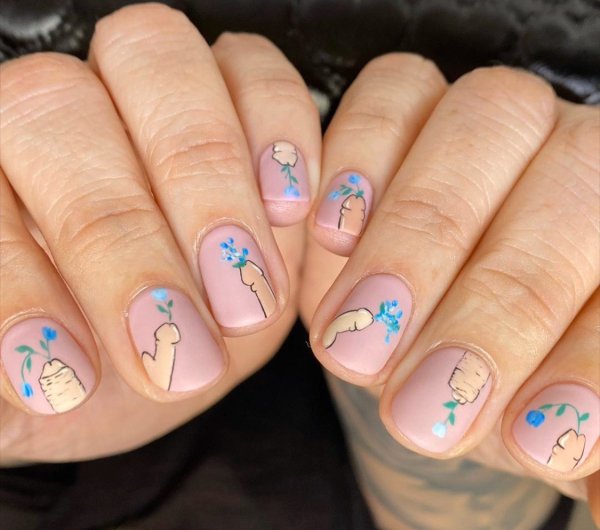 Маникюр с нарисованным членом