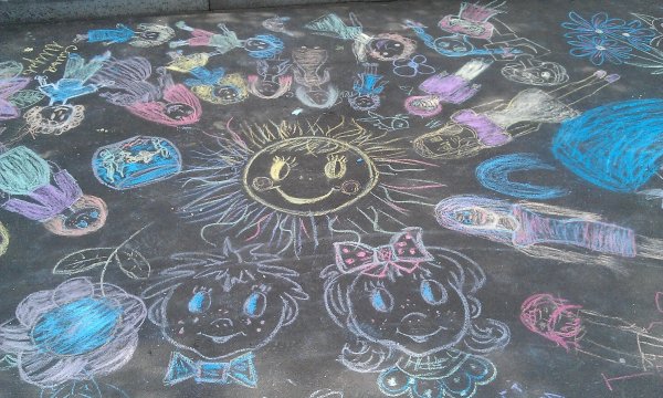 Рисуем на асфальте