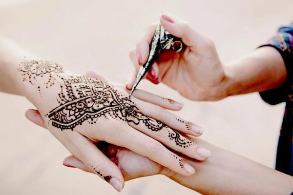 Узоры из хны