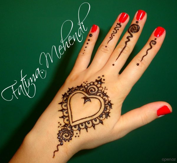 Знак бесконечной любви тату