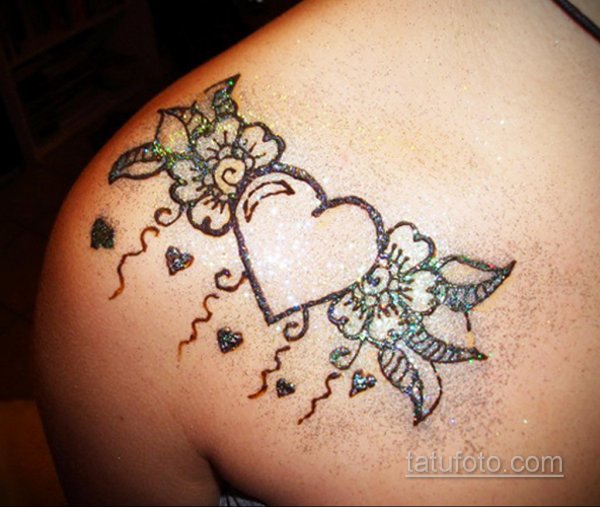 Сердечко хной