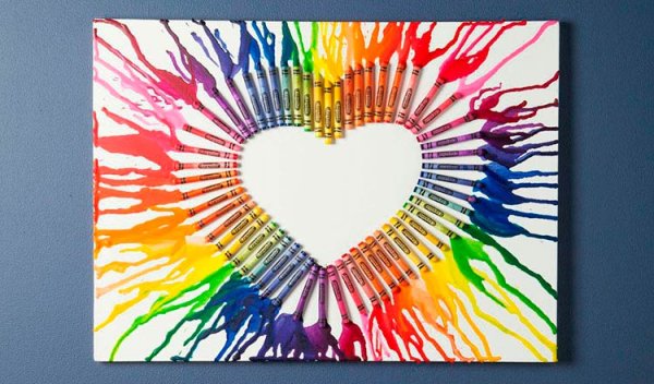 Рисование восковыми мелками и феном