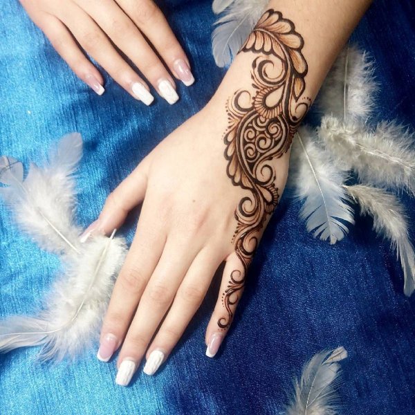 Рисунки хной