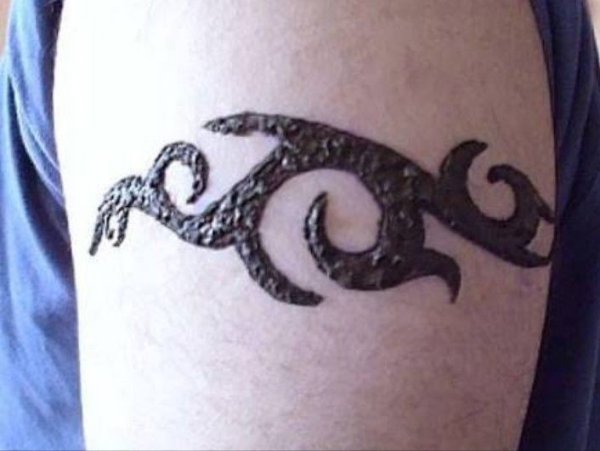 Несложные тату хной для мужчин