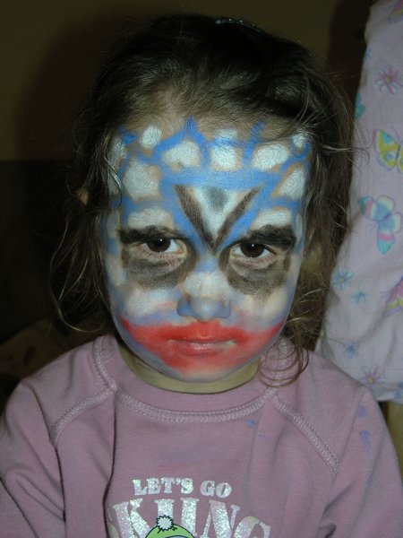 Рисунки на лице мелками