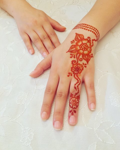 Красная хна для мехенди