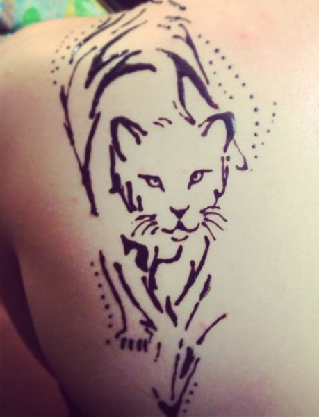 Тату Лев в стиле трайбл