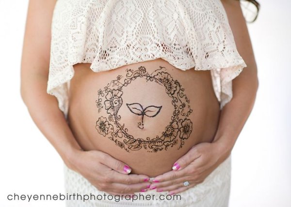 Фотосессия беременных мехенди