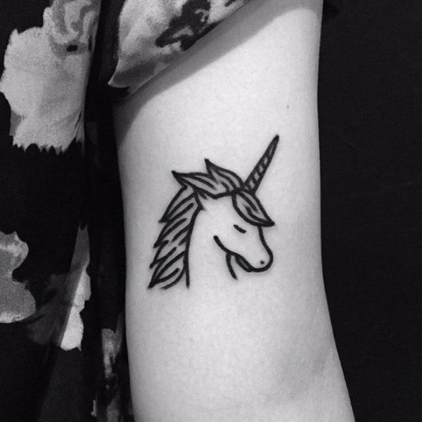Тату Единорог маленький