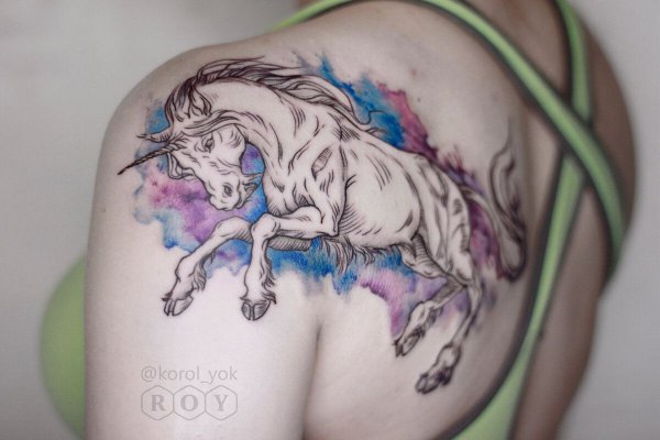 Тату набивка единорога