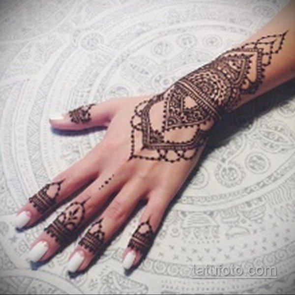 Мехенди на руке красивые