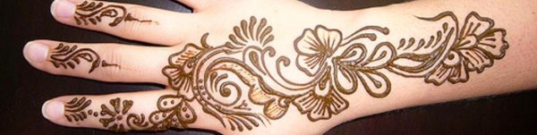 Рисование хной или басмой