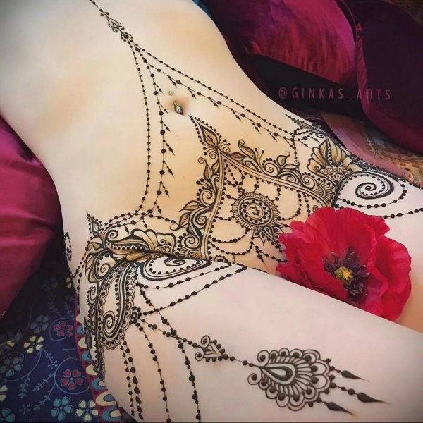 Мария Гинкас мехенди