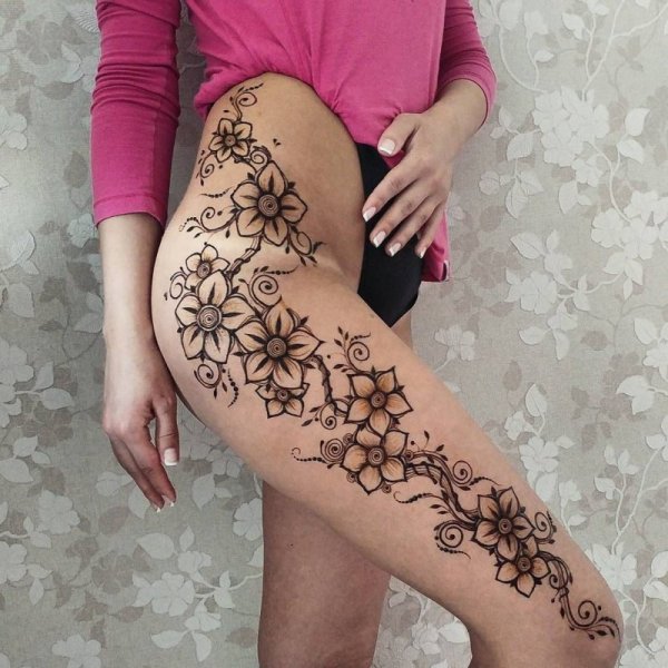 Ульяна Ленская мехенди