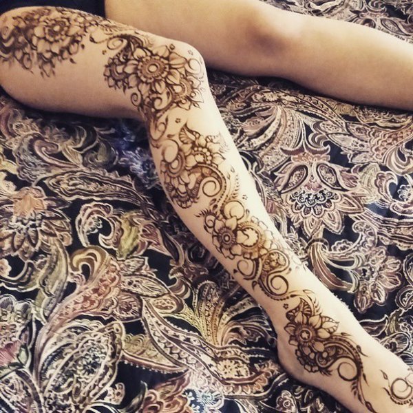 Мехенди на всю ногу