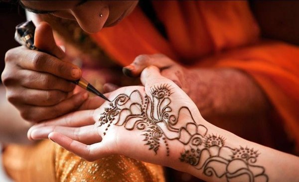 Хна для рисования мехенди