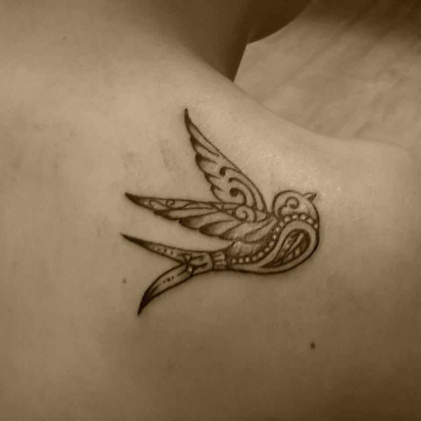 Роспись хной птица