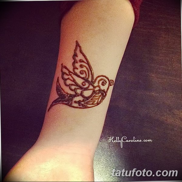 Мехенди хной птичка