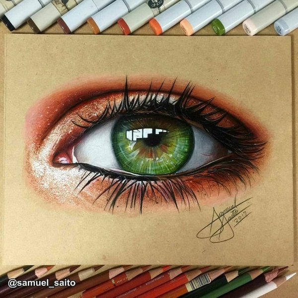 Глаз цветными карандашами