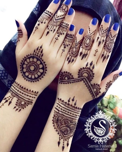 Мехенди у мусульманок