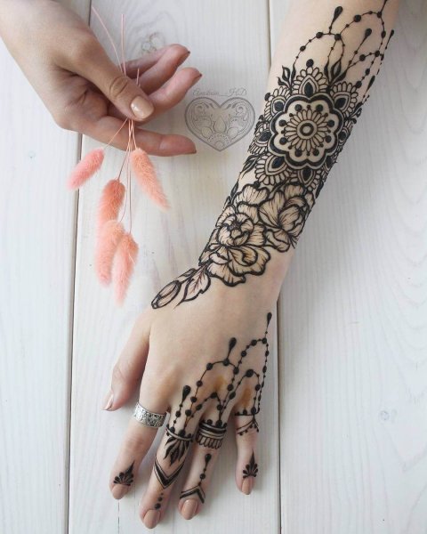Мехенди на всю руку