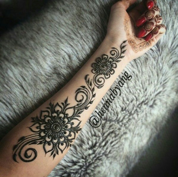 Хна на предплечье