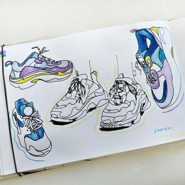 Кроссовок для скетчбука