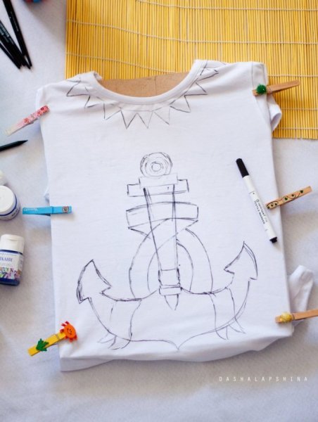 Рисование на ткани акриловыми красками