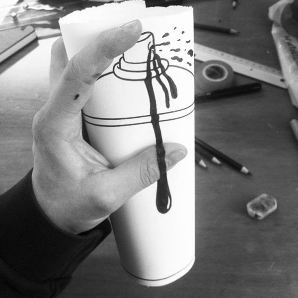 Тарелка маркерами