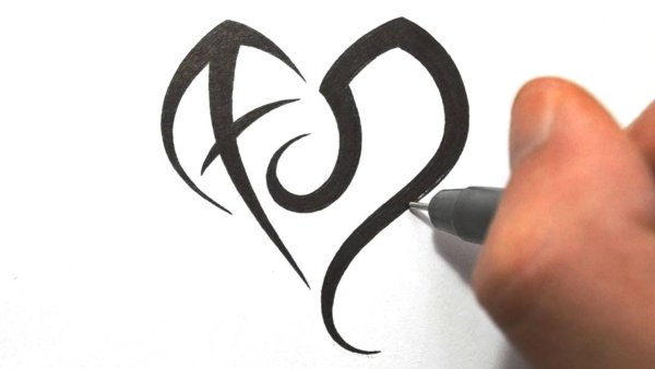 Тату маркером на бумаге