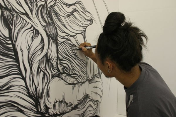 Проф рисование маркером на стенах