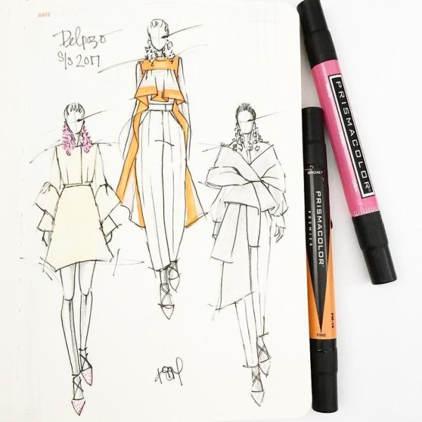 Скетчбук для рисования эскизов одежды