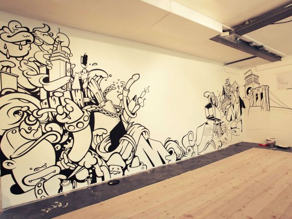 Зарисовки на стене