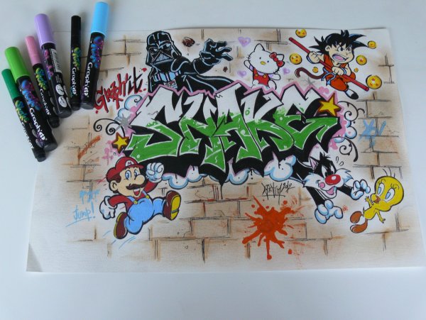 Граффити на бумаге маркером