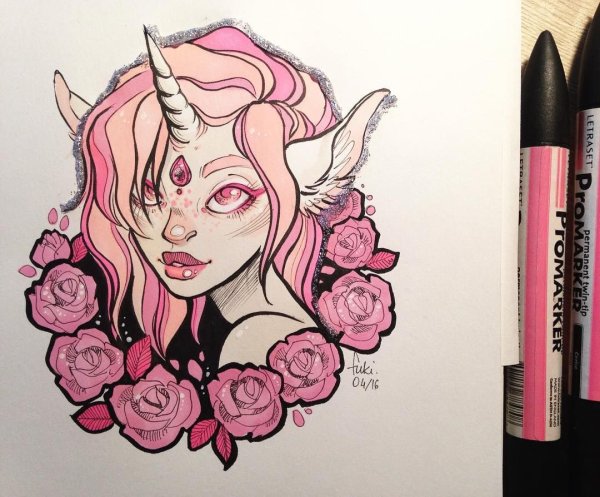 Скетчбук девушка с рогами