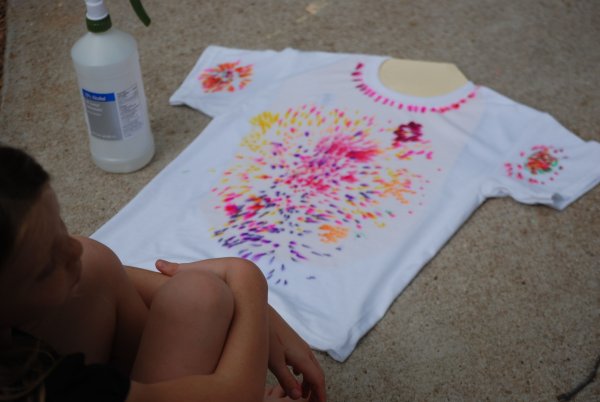 Рисование на футболках фломастерами