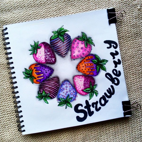 Клубника скетч маркерами
