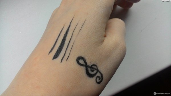 Татухи маркером на руке легкие