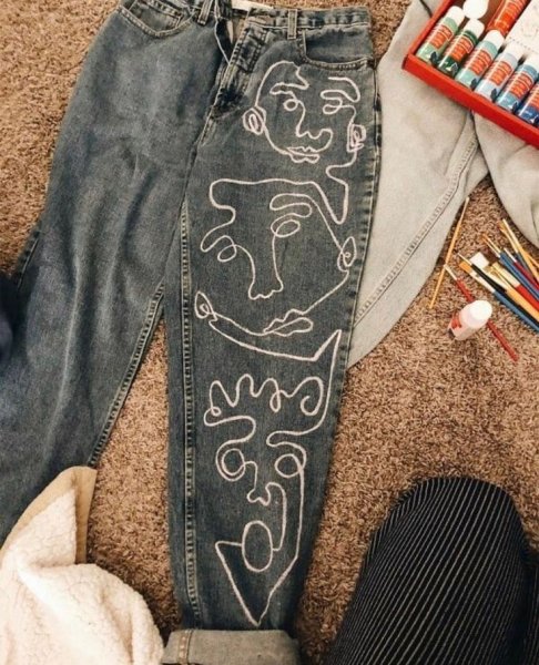 Разукрашенные джинсы