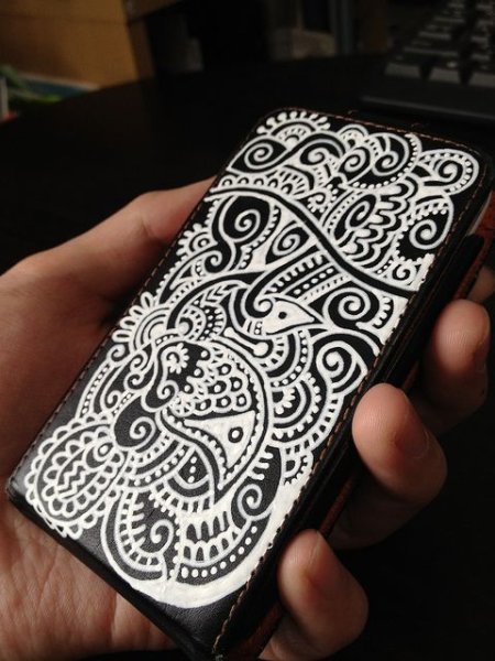 Разрисовка чехла для телефона маркерами