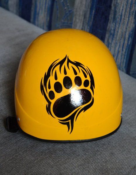 Разрисованные строительные каски