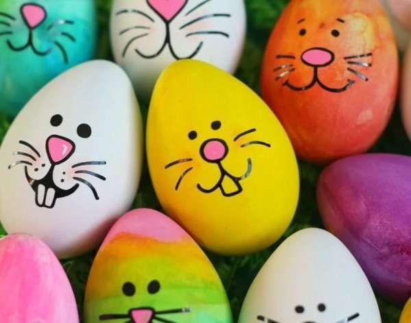 Раскрашенные яйца на Пасху