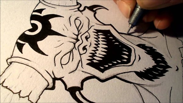 Рисунки чёрным маркером на бумаге