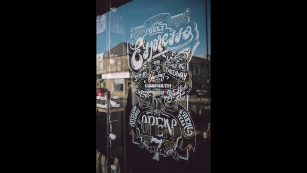 Рисование мелом на окне