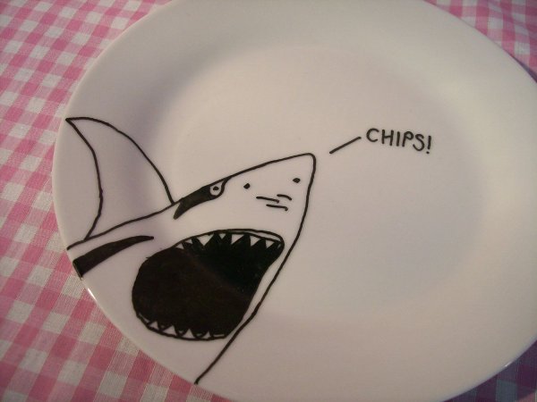 Тарелка нарисованная маркерами